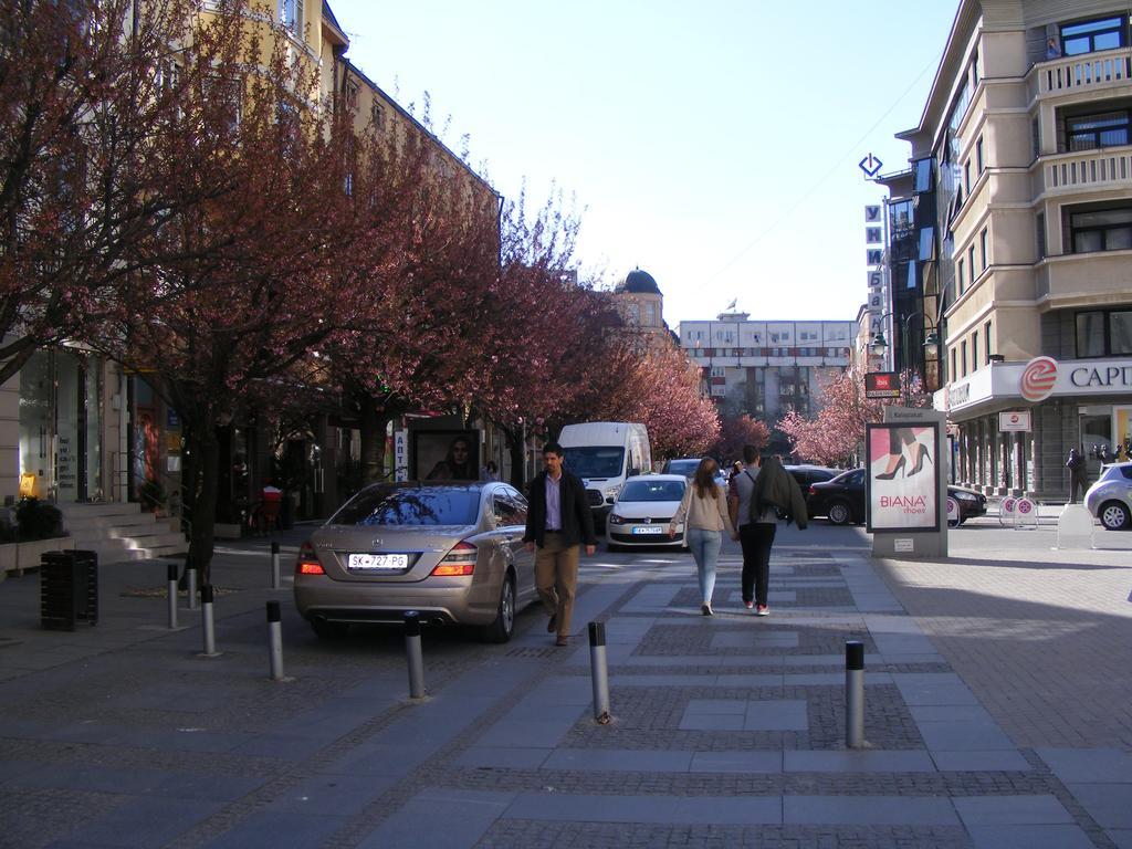Valor Central Apartments Skopje Esterno foto